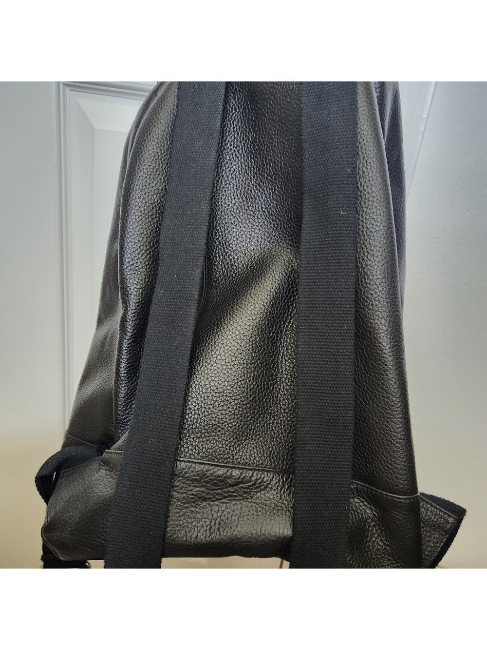 Cole Haan CHDM11026 Pebble Backpack for Men - Leather, Black - Picture 3 of 4